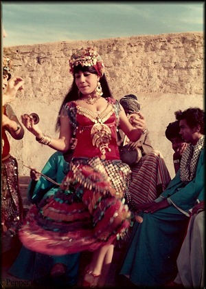 Esta imagem possuí um atributo alt vazio; O nome do arquivo é khaswoshsm.jpg